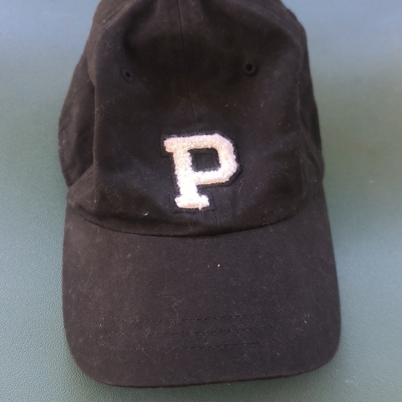 Black Cap with White 'P' Logo Pink Victoria Secret - Picture 1 of 4